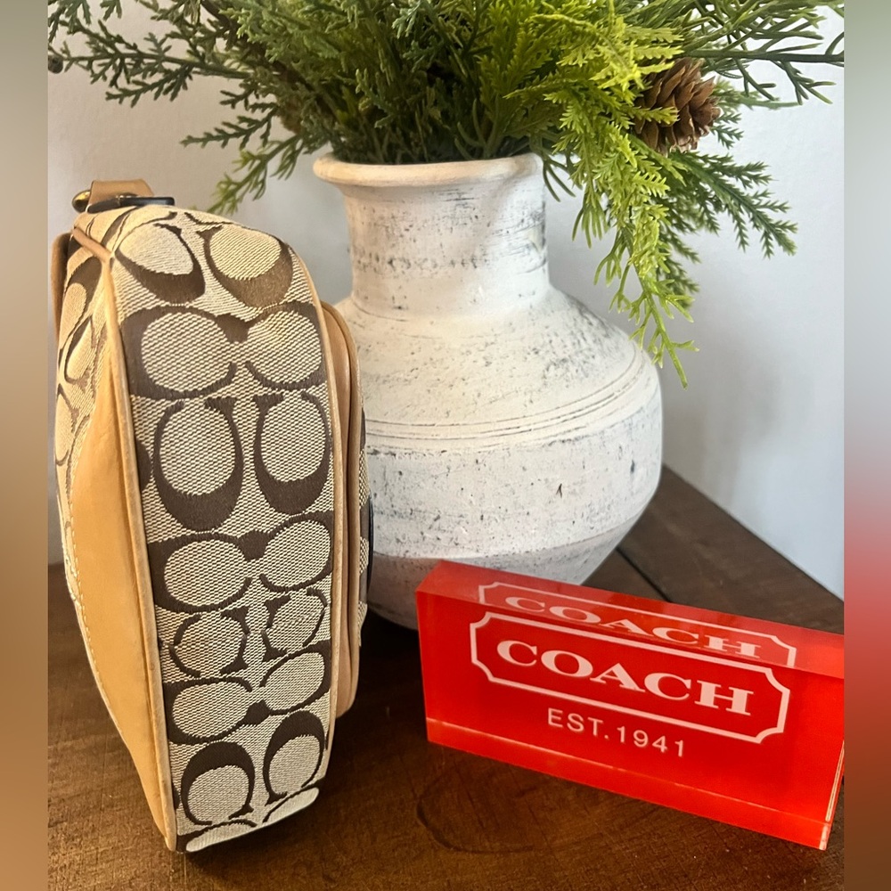 Coach Signature Canvas/Leather Cricket Turnlock Crossbody Bag - Picture 4 of 16